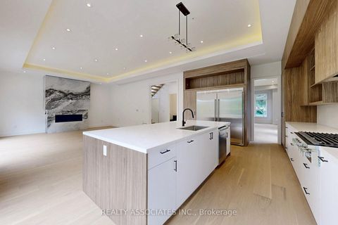 Photo 14 at 32 Cossar Avenue, Aurora Highlands, Aurora