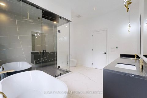 Photo 29 at 32 Cossar Avenue, Aurora Highlands, Aurora