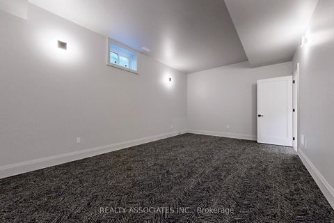 Photo 46 at 32 Cossar Avenue, Aurora Highlands, Aurora