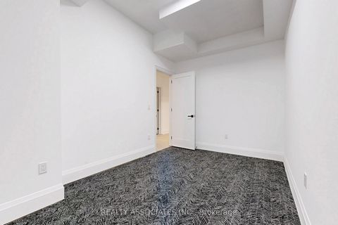 Photo 47 at 32 Cossar Avenue, Aurora Highlands, Aurora