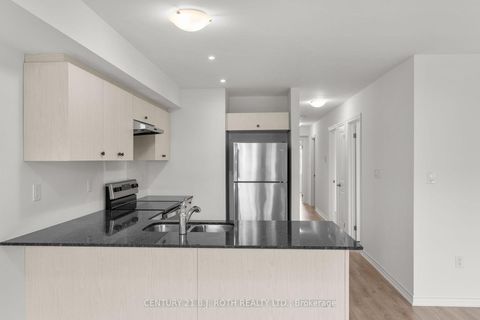 Photo 8 at 4 - 23 Hay Lane, Shore, Barrie