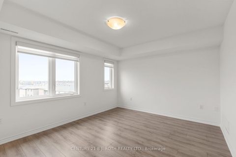 Photo 18 at 4 - 23 Hay Lane, Shore, Barrie