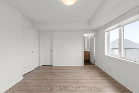 Photo 19 at 4 - 23 Hay Lane, Shore, Barrie