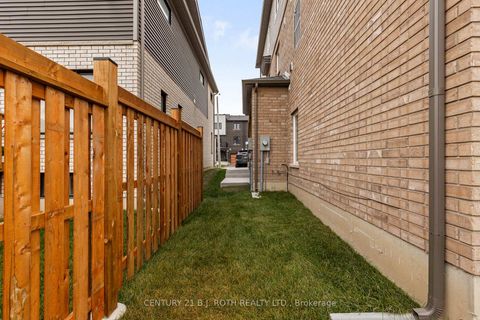 Photo 24 at 4 - 23 Hay Lane, Shore, Barrie