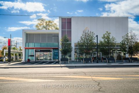 Photo 10 at 874 Eglinton Avenue E, Leaside, Toronto