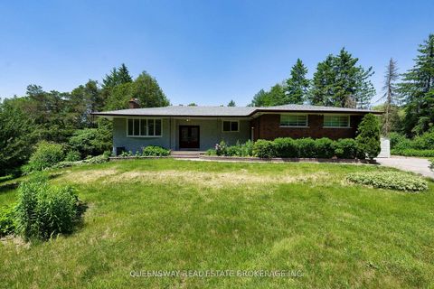 Photo 0 at 1268 15th Side Road, Rural King, King