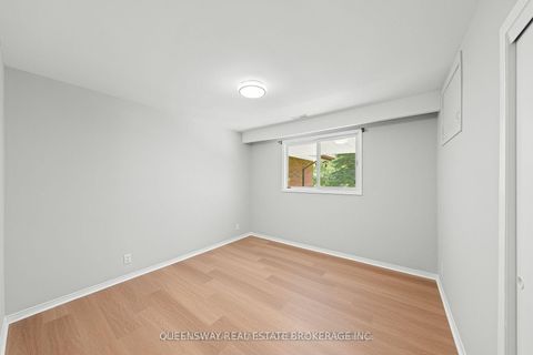 Photo 11 at 1268 15th Side Road, Rural King, King