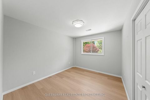 Photo 12 at 1268 15th Side Road, Rural King, King