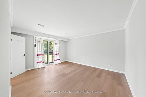 Photo 17 at 1268 15th Side Road, Rural King, King