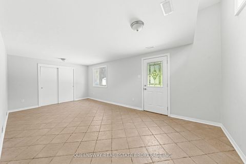 Photo 22 at 1268 15th Side Road, Rural King, King