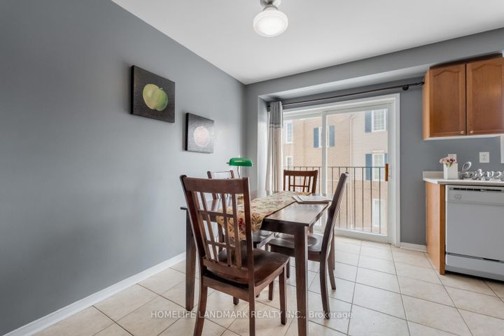 Photo 15 at 28 - 4950 Albina Way, Hurontario, Mississauga