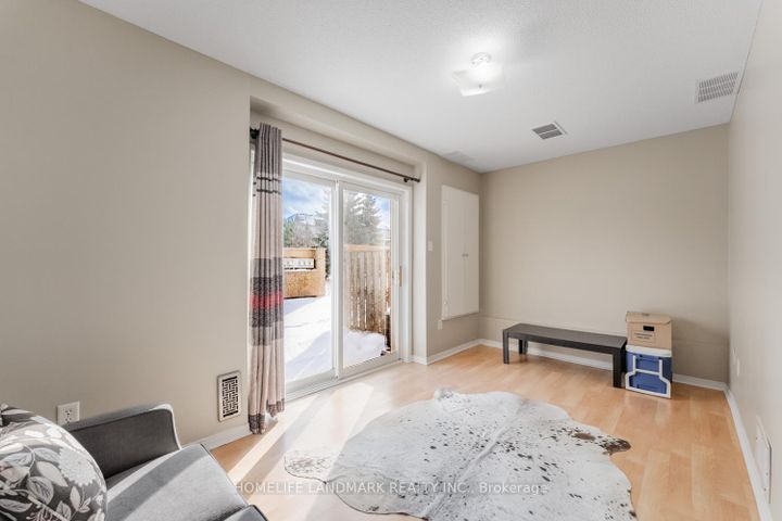 Photo 17 at 28 - 4950 Albina Way, Hurontario, Mississauga