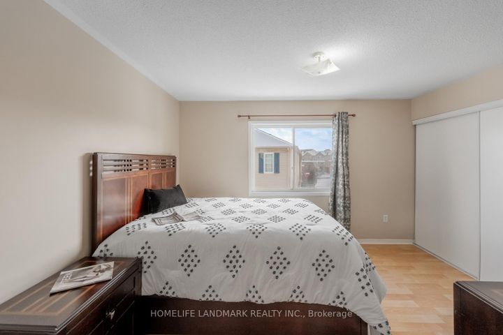 Photo 23 at 28 - 4950 Albina Way, Hurontario, Mississauga