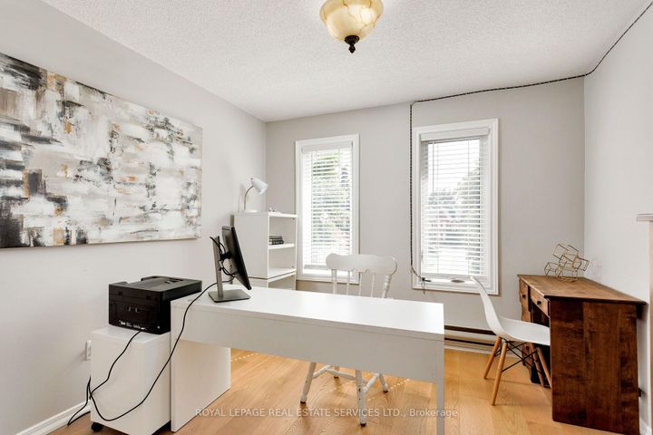 Photo 33 at 7 - 2006 Glenada Crescent, WC Wedgewood Creek, Oakville