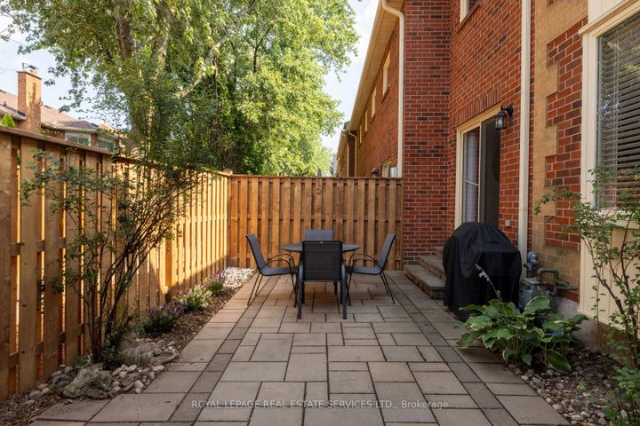 Photo 41 at 7 - 2006 Glenada Crescent, WC Wedgewood Creek, Oakville