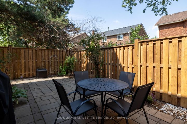 Photo 43 at 7 - 2006 Glenada Crescent, WC Wedgewood Creek, Oakville