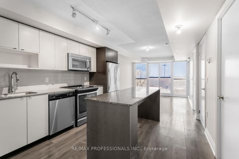 Photo 7 at 606 - 9 Valhalla Inn Road, City Centre West, Toronto