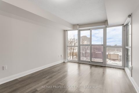 Photo 15 at 606 - 9 Valhalla Inn Road, City Centre West, Toronto