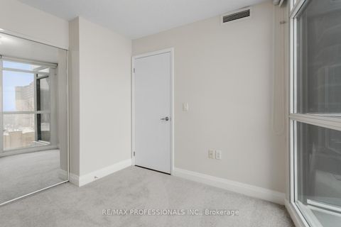 Photo 22 at 606 - 9 Valhalla Inn Road, City Centre West, Toronto