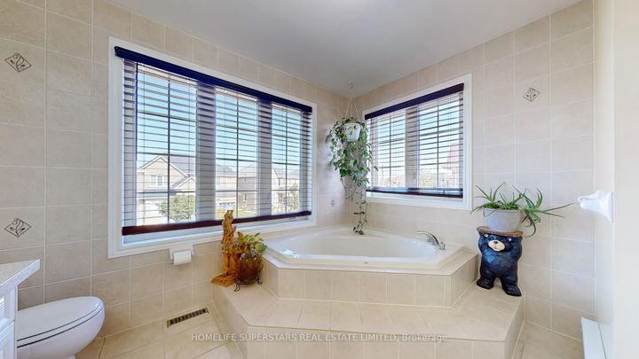 Photo 24 at 57 Quailvalley Drive, Wellington, Brampton