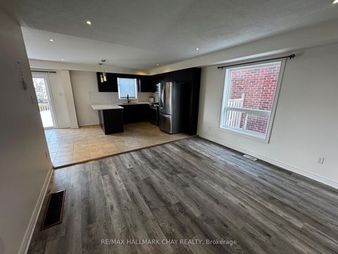 Photo 4 at 77 White Crescent, Holly, Barrie