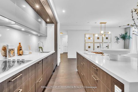 Photo 12 at 101 - 10 Inn on the Park Drive, Don Mills, Toronto