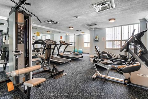 Photo 16 at 105 - 20 Edgecliff Golfway E, Flemingdon Park, Toronto
