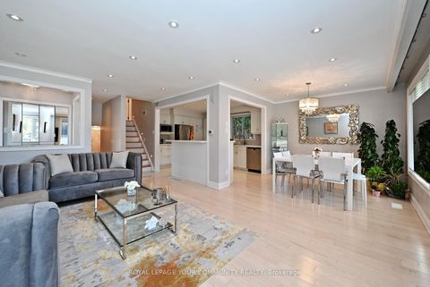 Photo 3 at 26 Kemano Road, Aurora Heights, Aurora