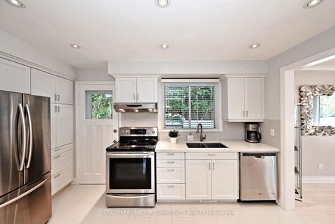 Photo 11 at 26 Kemano Road, Aurora Heights, Aurora