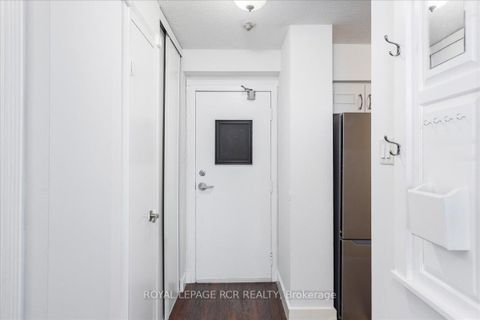 Photo 4 at 508 - 260 Davis Drive, Central Newmarket, Newmarket