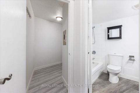 Photo 9 at 508 - 260 Davis Drive, Central Newmarket, Newmarket
