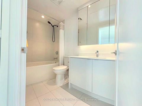 Photo 13 at 415 - 1 Edgewater Drive, Waterfront Communities C8, Toronto