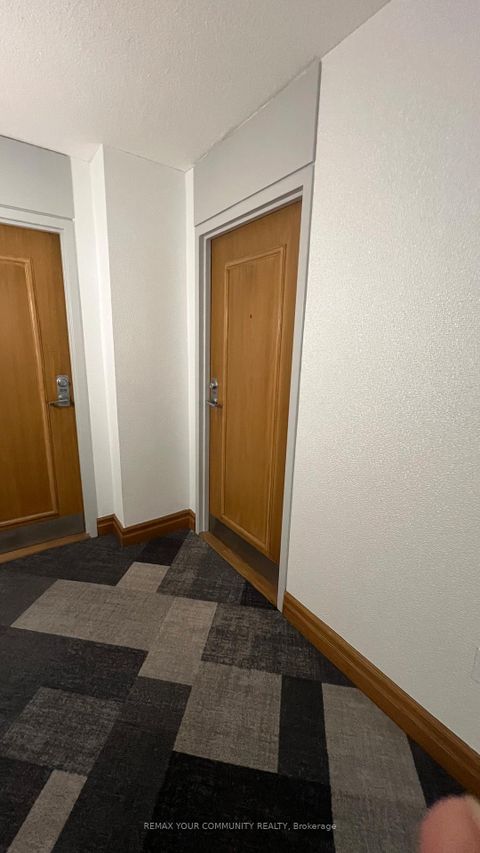 Photo 1 at 210 - 5 Concorde Place, Don Mills, Toronto