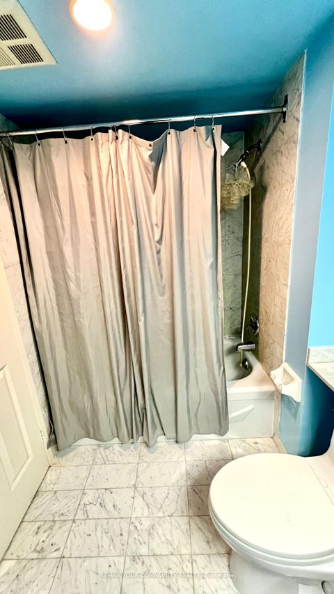 Photo 19 at 210 - 5 Concorde Place, Don Mills, Toronto