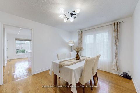 Photo 10 at 178 Waratah Avenue, Leslie Valley, Newmarket