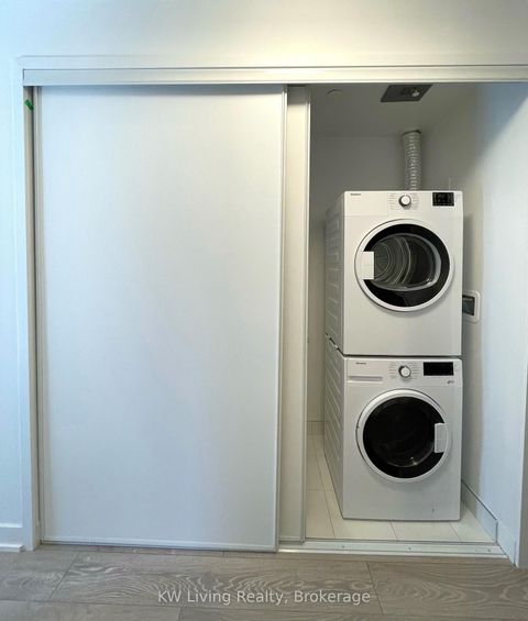 Photo 10 at 1211 - 108 Peter Street, Waterfront Communities C1, Toronto