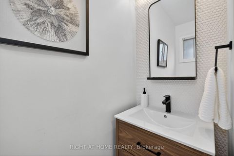 Photo 18 at 16 Mayvern Crescent, North Richvale, Richmond Hill