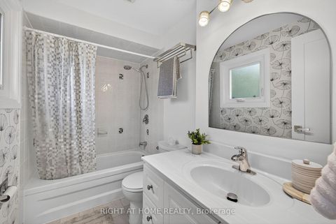 Photo 19 at 16 Mayvern Crescent, North Richvale, Richmond Hill