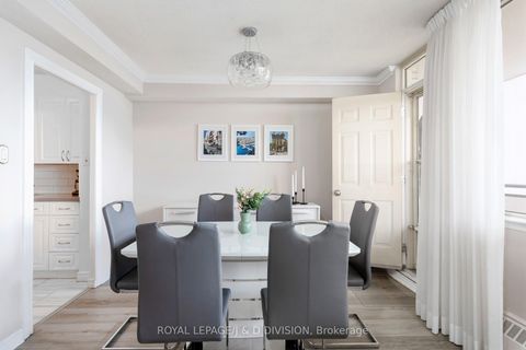 Photo 5 at 306 - 155 Marlee Avenue, Belgravia, Toronto