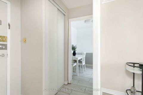 Photo 12 at 306 - 155 Marlee Avenue, Belgravia, Toronto