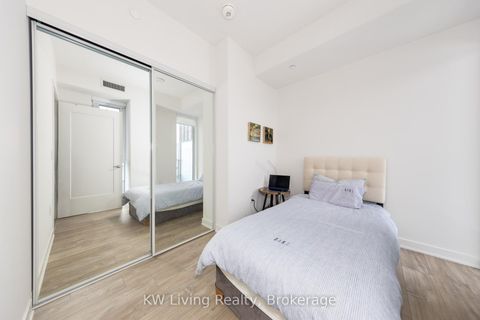 Photo 12 at 2001 - 70 Princess Street, Moss Park, Toronto