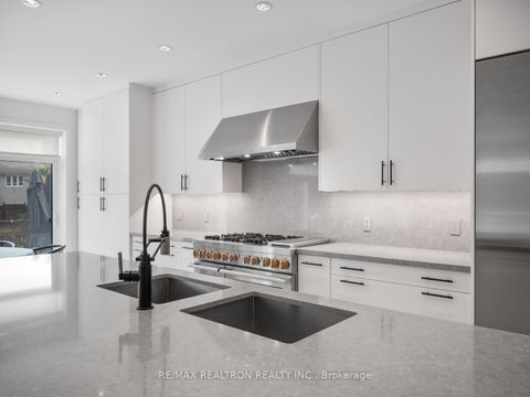 Photo 7 at 240 Maxwell Street, Bathurst Manor, Toronto