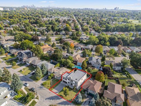 Photo 32 at 240 Maxwell Street, Bathurst Manor, Toronto