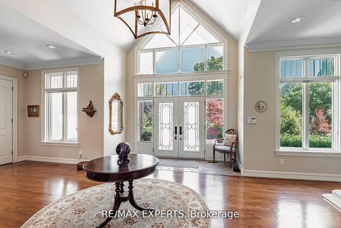 Photo 3 at 8 Alm Court, Aurora Estates, Aurora