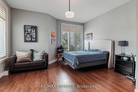 Photo 21 at 8 Alm Court, Aurora Estates, Aurora