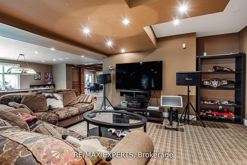 Photo 31 at 8 Alm Court, Aurora Estates, Aurora