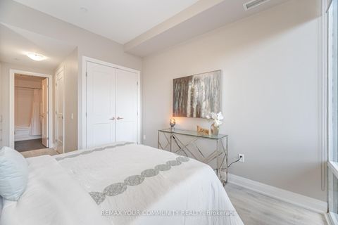 Photo 24 at 105 - 4800 Highway 7 Street, West Woodbridge, Vaughan