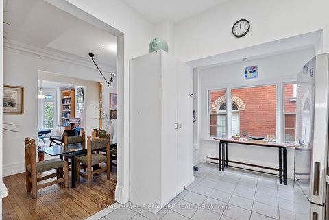 Photo 14 at 28 Shannon Street, Bellwoods, Toronto