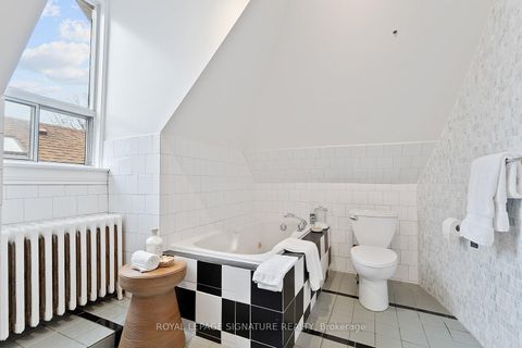 Photo 33 at 28 Shannon Street, Bellwoods, Toronto