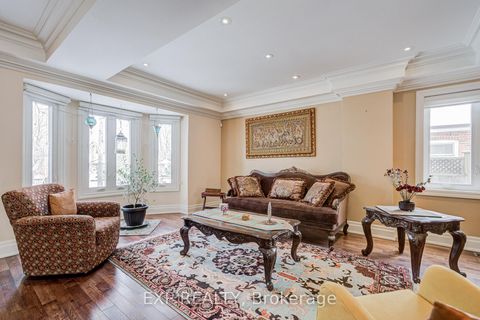 Photo 4 at 11 Bellvare Crescent, Maryvale, Toronto